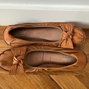 Josef Seibel brown flats with bow